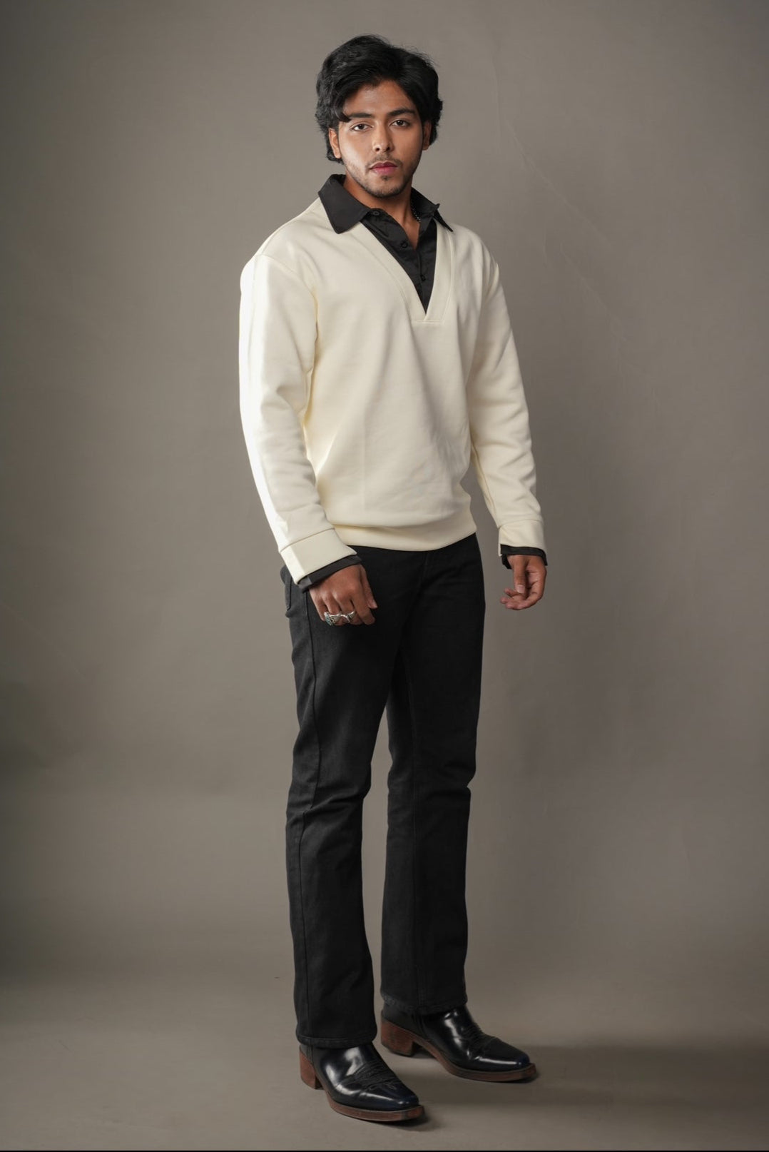 OFF - WHITE MENS V NECK SHIRT WITH BLACK LAYERED INNER