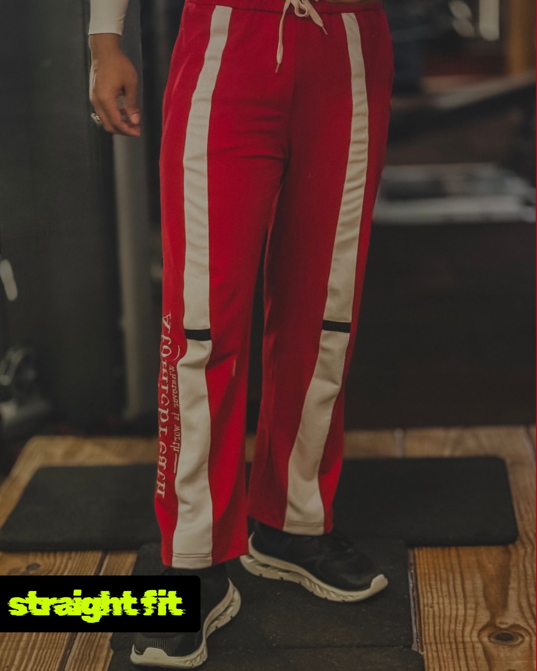 RED SIGNATURE PANTS
